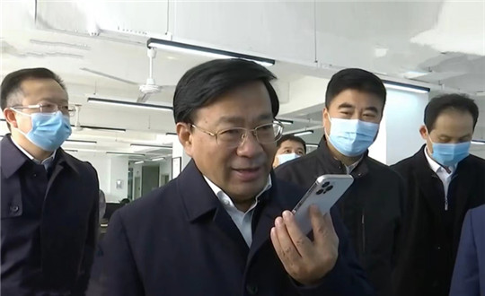 封一： 吉林省委副书记、省长韩俊莅临9001cc金沙以诚为本伊通供热_副本.jpg